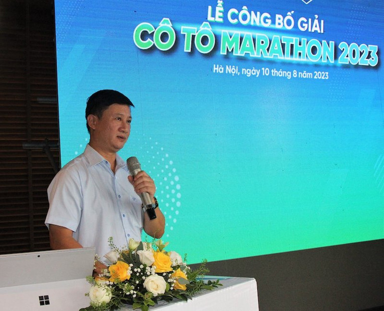 Phó Chủ tịch Ủy ban nhân dân huyện Cô Tô Đỗ Huy Thông phát biểu tại buổi lễ phát động.