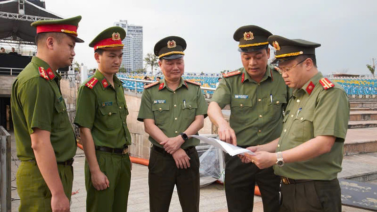 Phòng An ninh đối ngoại phối hợp chặt chẽ với các đơn vị nghiệp vụ trong công tác bảo đảm an ninh trật tự.