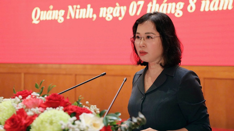 Phó Bí thư Tỉnh ủy Quảng Ninh Trịnh Thị Minh Thanh phát biểu tại Hội nghị.