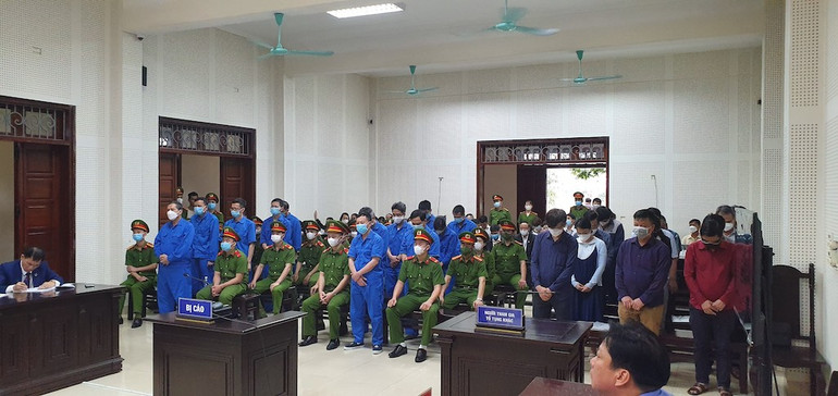 Các bị cáo tại phiên tòa. Các bị cáo tại phiên tòa.