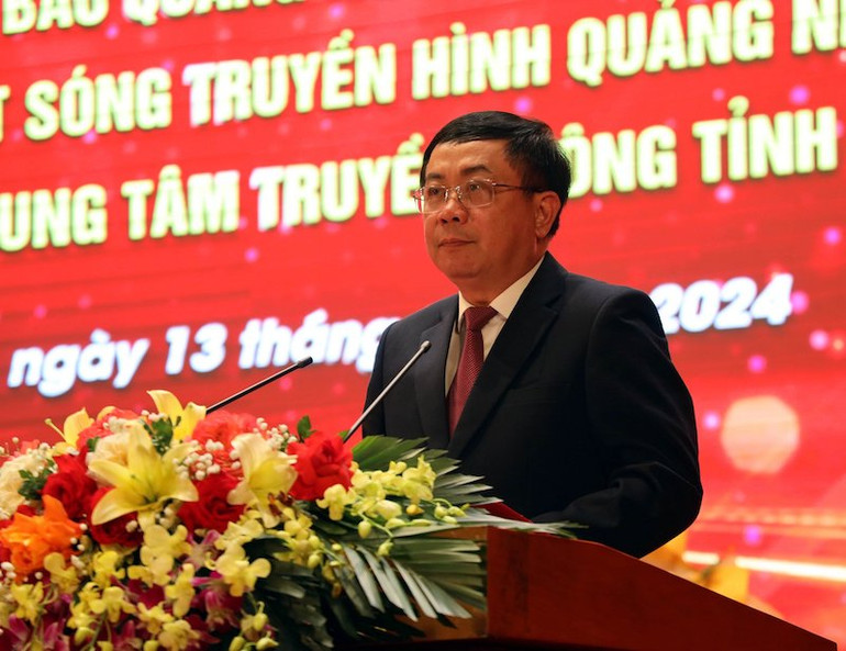 Tổng biên tập, Giám đốc Trung tâm Truyền thông tỉnh Quảng Ninh Mai Vũ Tuấn đọc Diễn văn tại Lễ kỷ niệm.