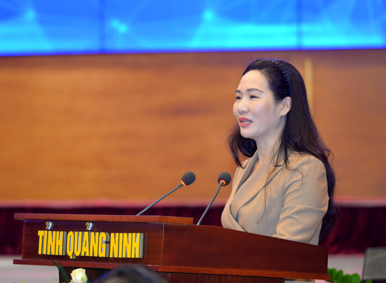 Phó Chủ tịch Ủy ban nhân dân tỉnh Quảng Ninh phát biểu chào mừng hội thảo. Phó Chủ tịch Ủy ban nhân dân tỉnh Quảng Ninh phát biểu chào mừng hội thảo.