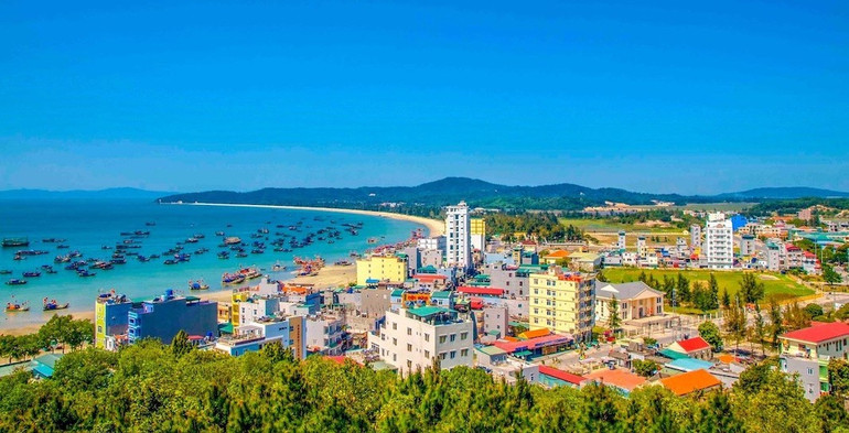 Huyện đảo Cô Tô ngày càng phát triển xanh, sạch, đẹp.