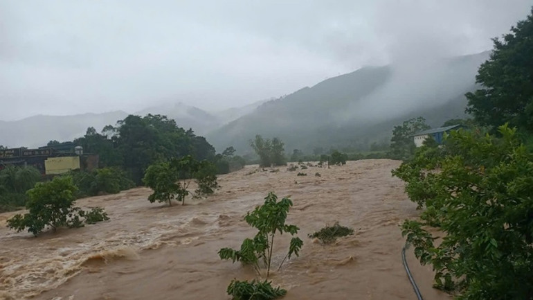 Nước lũ vẫn tiếp tục dâng cao ở một số sông, suối trên địa bàn huyện Bình Liêu.