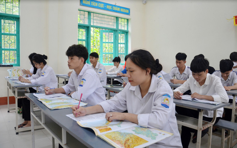 Các em học sinh khối 12 ở huyện Tiên Yên đã được ôn luyện kỹ, sẵn sàng cho một kỳ thi thành công.