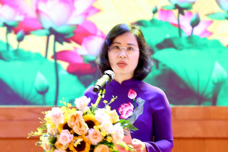 Phó Bí thư Thường trực Tỉnh ủy Quảng Ninh Trịnh Thị Minh Thanh phát biểu khai mạc cuộc thi.