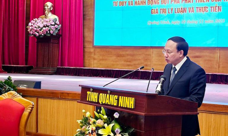 Bí thư Tỉnh ủy Quảng Ninh Nguyễn Xuân Ký phát biểu chào mừng tại Hội thảo.