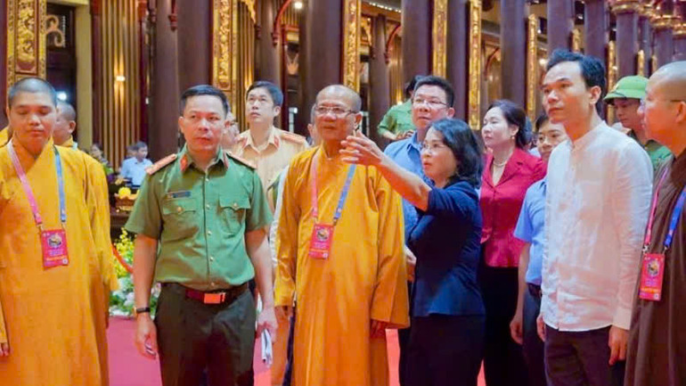 Công tác bảo đảm an toàn cho tăng ni, Phật tử, nhân dân và du khách thập phương được tỉnh Quảng Ninh đặt lên hàng đầu.