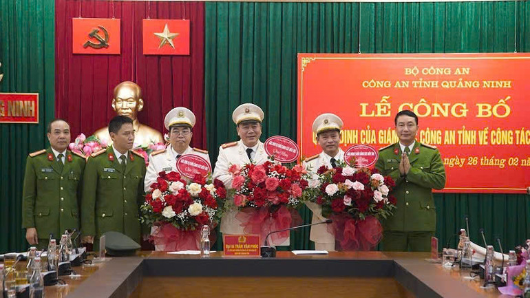 10 lãnh đạo cấp phòng và tương đương Công an tỉnh Quảng Ninh tình nguyện viết đơn xin nghỉ công tác trước thời hạn ảnh 5