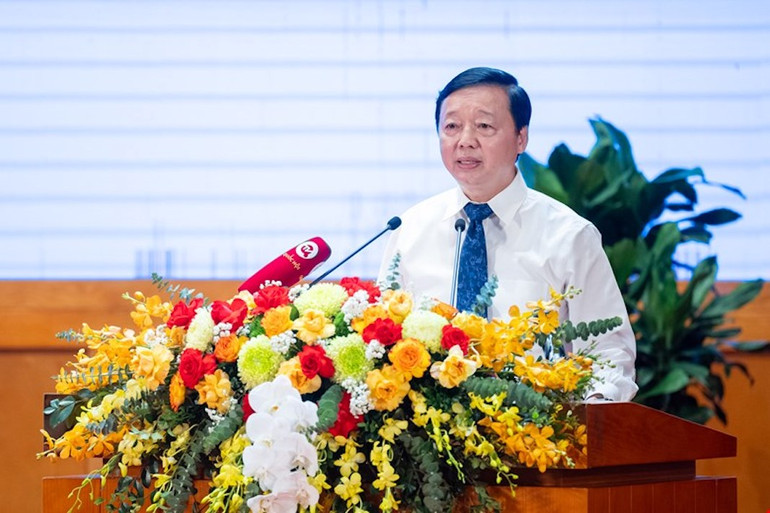 Phó Thủ tướng Chính phủ Trần Hồng Hà phát biểu tại Hội thảo.