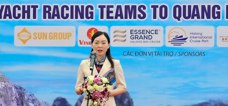 Phó Giám đốc Sở Du lịch Quảng Ninh Nguyễn Thùy Yên phát biểu tại buổi lễ.