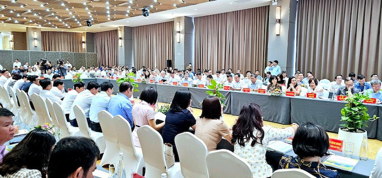 Đại diện Sở Công thương các tỉnh, thành phố khu vực phía bắc dự Hội nghị ngành công thương năm 2023.