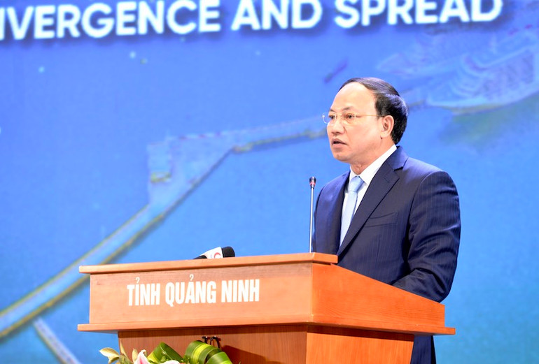 Bí thư Tỉnh ủy Quảng Ninh Nguyễn Xuân Ký phát biểu khai mạc chương trình.