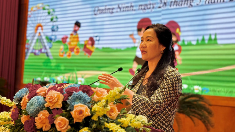 Phó Chủ tịch Ủy ban nhân dân tỉnh Quảng Ninh Nguyễn Thị Hạnh phát biểu tại lễ.