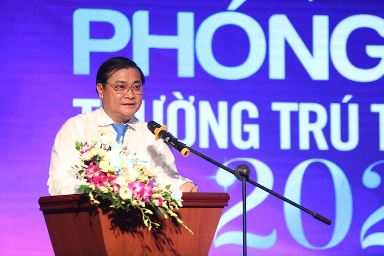 Nhà báo Nguyễn Ngọc Toàn, Tổng Biên tập Báo Thanh Niên phát biểu khai mạc Hội nghị. Nhà báo Nguyễn Ngọc Toàn, Tổng Biên tập Báo Thanh Niên phát biểu khai mạc Hội nghị.