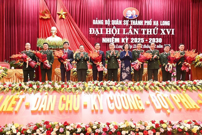 Ban chấp hành Đảng bộ Quân sự thành phố Hạ Long khoá XVI, nhiệm kỳ 2025-2030. Ban chấp hành Đảng bộ Quân sự thành phố Hạ Long khoá XVI, nhiệm kỳ 2025-2030.