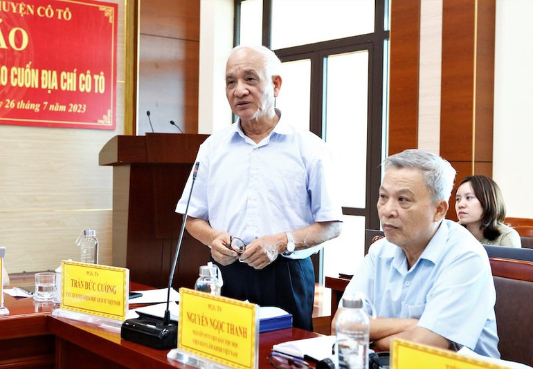 Phó Giáo sư-Tiến sĩ Trần Đức Cường phát biểu tham gia ý kiến tại Hội thảo.