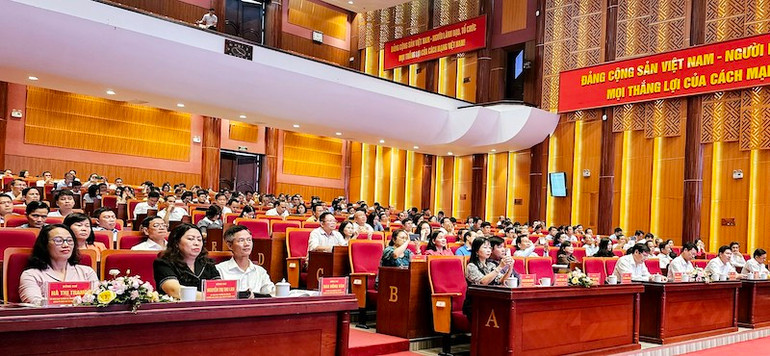 Các đại biểu dự Hội nghị.