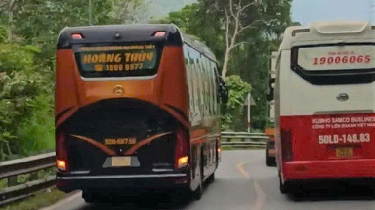 Các phương tiện vi phạm giao thông trên đèo Bảo Lộc được camera ghi lại.