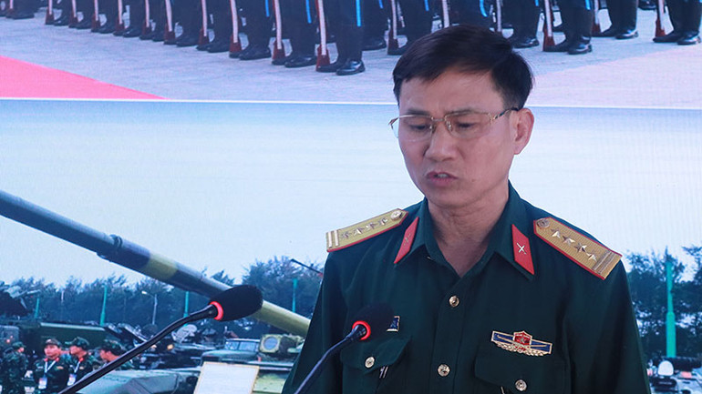 Đại biểu phát biểu tham luận tại hội thảo.