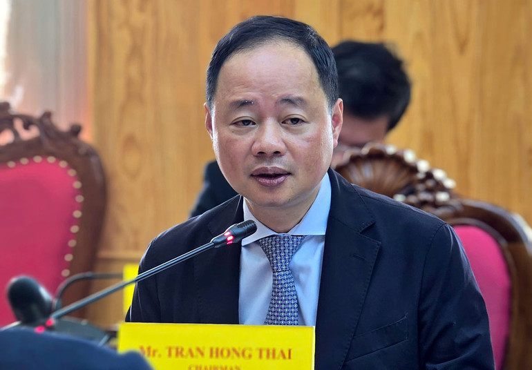 Chủ tịch Ủy ban nhân dân tỉnh Lâm Đồng Trần Hồng Thái phát biểu tại buổi làm việc.