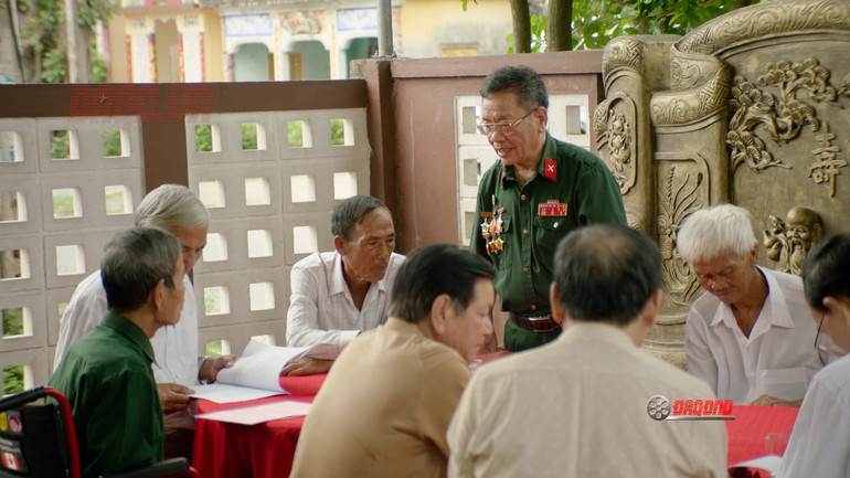 Hình ảnh trong phim tài liệu "Tỉnh thức và hóa giải".