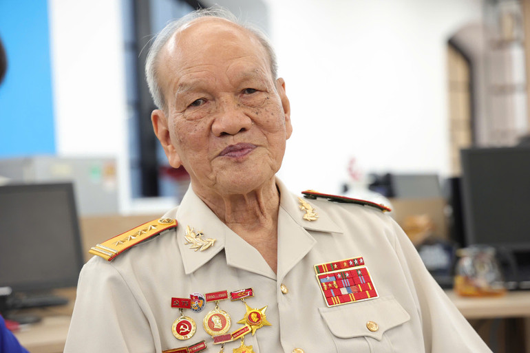 Đại tá Nguyễn Hữu Tài.