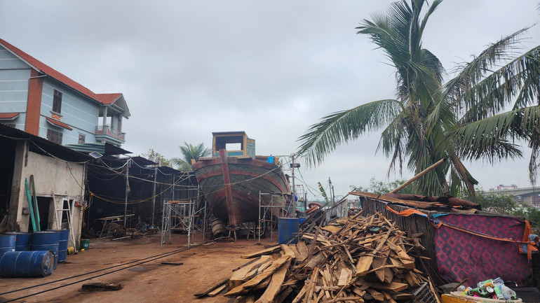 Làng nghề truyền thống Cống Mương nổi tiếng bởi kinh nghiệm đóng những con tàu ngược sóng, gió.