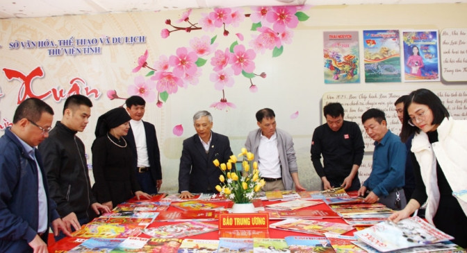 Hội báo Xuân Giáp Thìn 2024 được Hội Nhà báo tỉnh Thái Nguyên tổ chức tại lễ hội đền Đuổm.