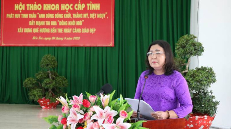 Phó Bí thư Thường trực Tỉnh ủy Bến Tre Hồ Thị Hoàng Yến phát biểu tại hội thảo.
