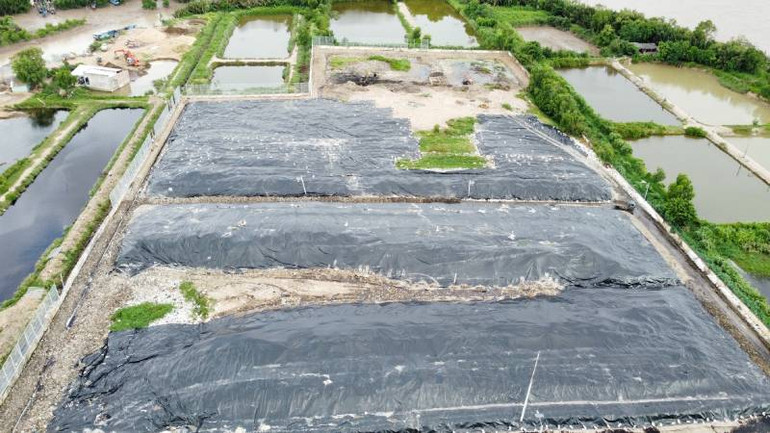 Bãi rác An Hiệp được phủ bạt 100% để giảm ô nhiễm môi trường.