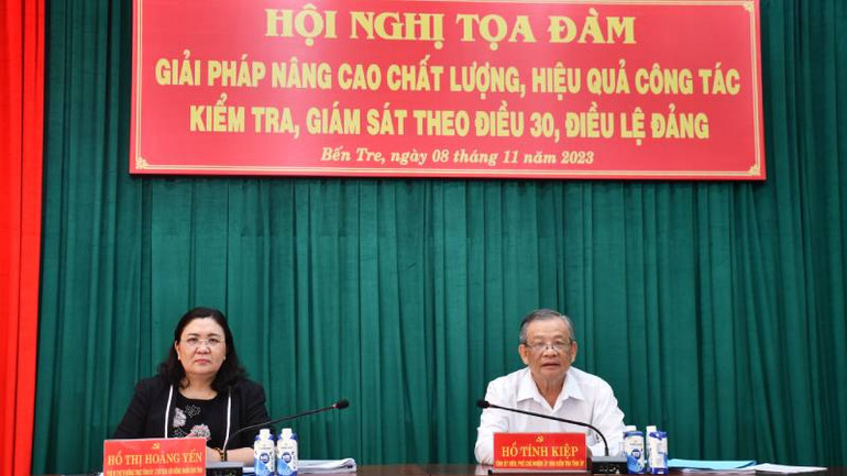 Lãnh đạo Tỉnh ủy Bến Tre chủ trì hội nghị