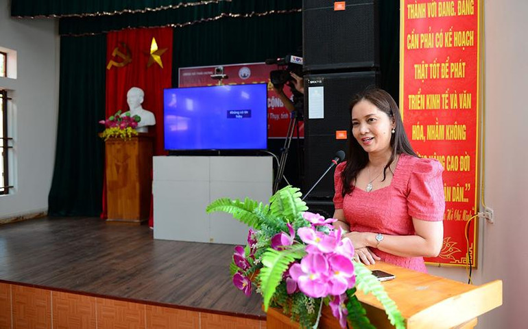 Bà Kim Thoa, CEO Tân Việt Books chia sẻ về Dự án xây dựng và vận hành Nhà văn hóa – Không gian văn hóa đọc cộng đồng. Lan tỏa không gian văn hóa đọc cộng đồng tại Thái Bình -0