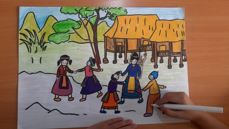 Tranh vẽ của học sinh tỉnh Điện Biên tham dự cuộc thi.