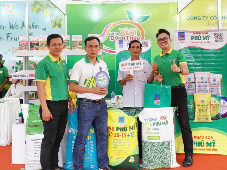 : Trưng bày bộ sản phẩm Phân bón Phú Mỹ tại Lễ hội Xoài Đồng Tháp năm 2024 vừa qua.