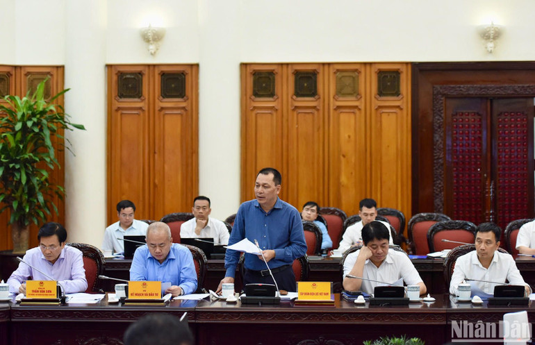 Chủ tịch Hội đồng Thành viên EVN Đặng Hoàng An phát biểu. (Ảnh: TRẦN HẢI)