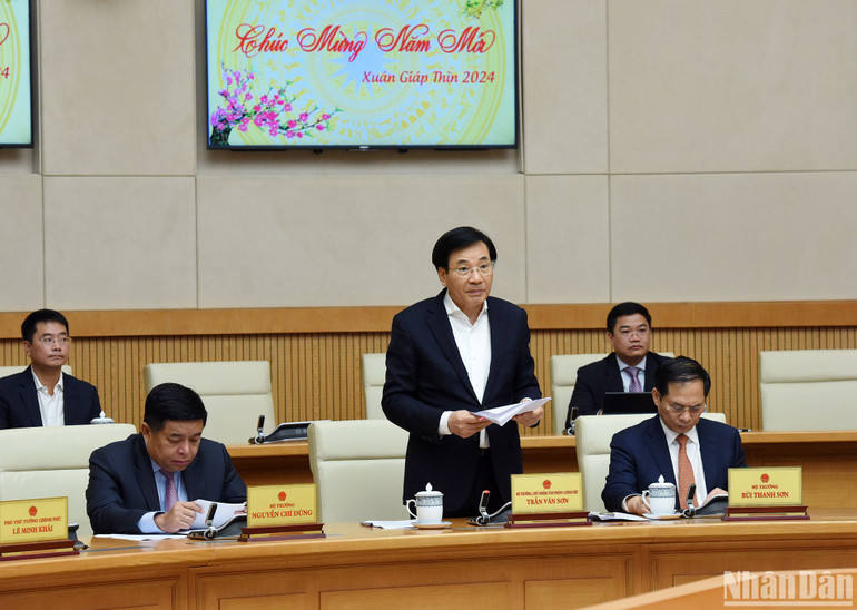 Bộ trưởng Chủ nhiệm Văn phòng Chính phủ Trần Văn Sơn phát biểu. Ảnh: TRẦN HẢI