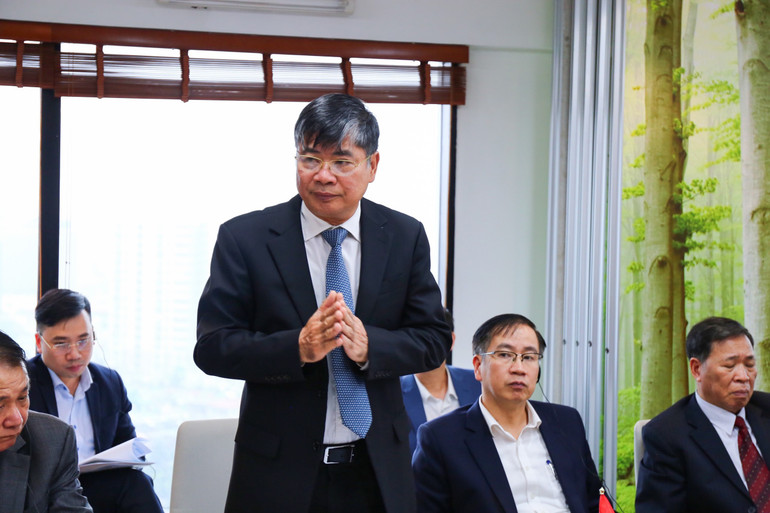 Ông Nguyễn Ngọc Điệp, Chủ tịch Hội Cấp thoát nước Việt Nam, phát biểu khai mạc hội thảo.