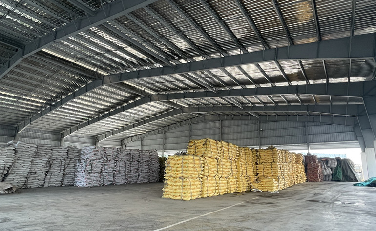 Sản phẩm phân bón NPK của Công ty thương mại Tuấn Tú.