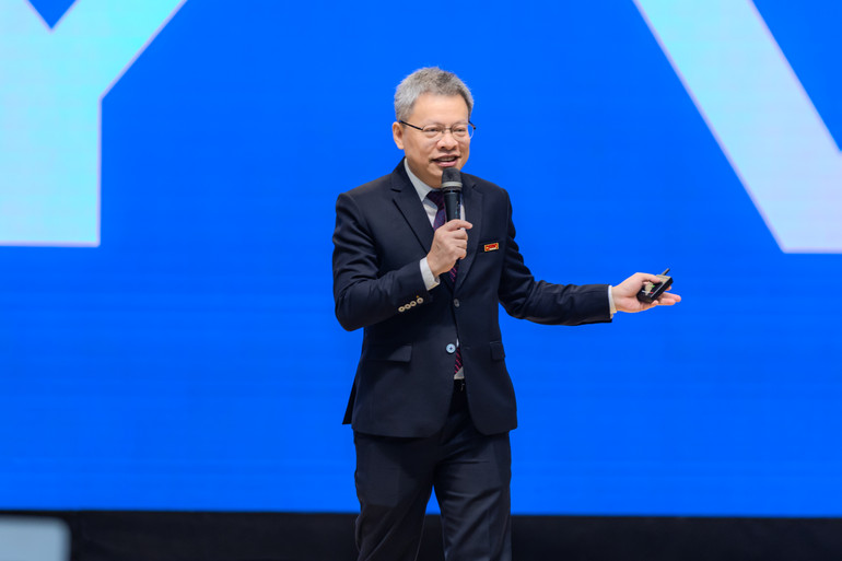 Ông Lê Quốc Vinh - Chủ tịch Le Bros, Phó Chủ tịch CSMO Vietnam, Trưởng Ban tổ chức VSMCamp và CSMOSummit 2024. Ông Lê Quốc Vinh - Chủ tịch Le Bros, Phó Chủ tịch CSMO Vietnam, Trưởng Ban tổ chức VSMCamp và CSMOSummit 2024.