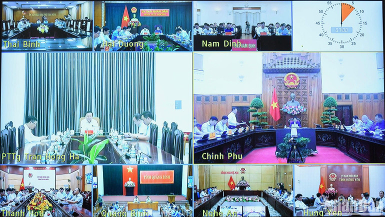 Hội nghị diễn ra dưới hình thức trực tiếp tại Văn phòng Chính phủ và trực tuyến đến các địa phương có dự án đi qua. (Ảnh: TRẦN HẢI)