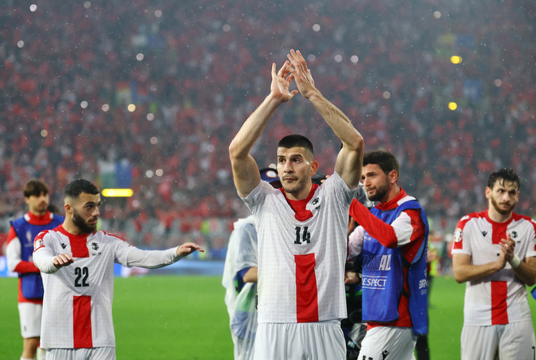 Đội tuyển Gruzia đã thi đấu với tinh thần bất khuất và quả cảm, không bỏ cuộc đến phút cuối cùng. (Ảnh: Reuters)