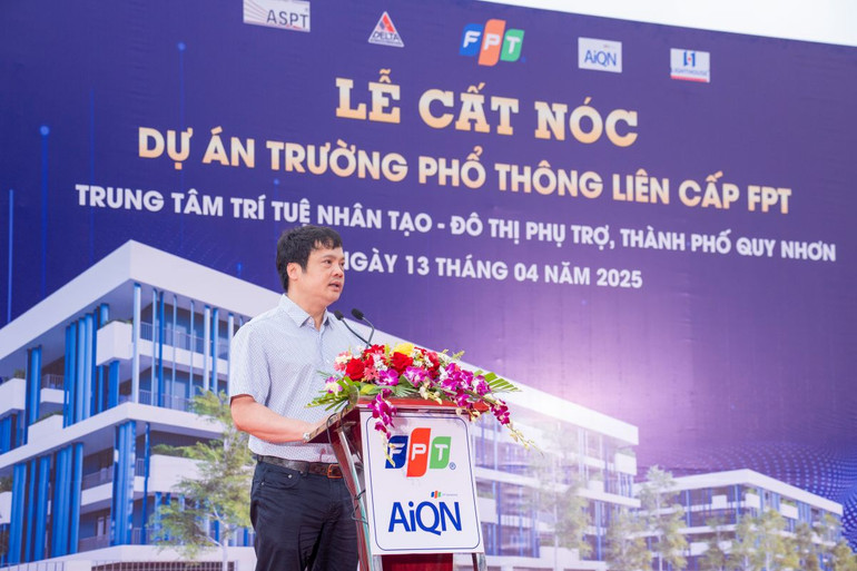Ông Nguyễn Văn Khoa, Tổng Giám đốc Tập đoàn FPT, phát biểu tại buổi lễ.