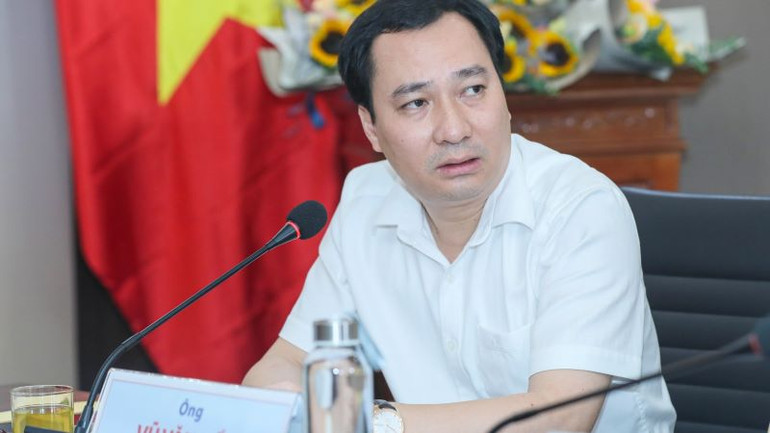 Trưởng Ban Tuyên giáo Ủy ban Trung ương Mặt trận Tổ quốc Việt Nam Vũ Văn Tiến chia sẻ tại tọa đàm.