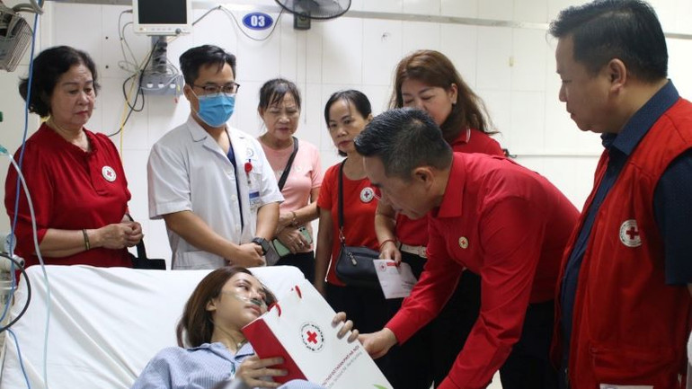 Trung ương Hội Chữ thập Đỏ Việt Nam hỗ trợ khẩn cấp các nạn nhân vụ cháy chung cư mini ở Hà Nội.