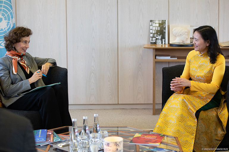 Tổng Giám đốc UNESCO Audrey Azoulay tiếp Đại sứ Nguyễn Thị Vân Anh.