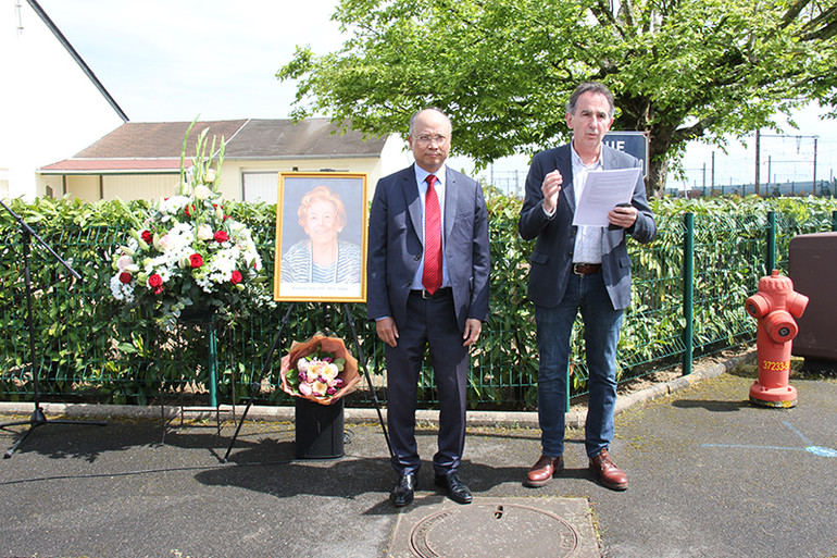 Ông Gilles Moindrot khẳng định tinh thần đấu tranh của những người cộng sản Pháp vì hòa bình cho Việt Nam để đi tới chiến thắng Điện Biên Phủ. Ảnh: Khải Hoàn.