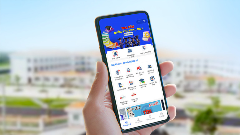Mini app Tây Ninh Smart đã mở tính năng tra cứu điểm thi THPT 2023 ngay trên trang chủ.