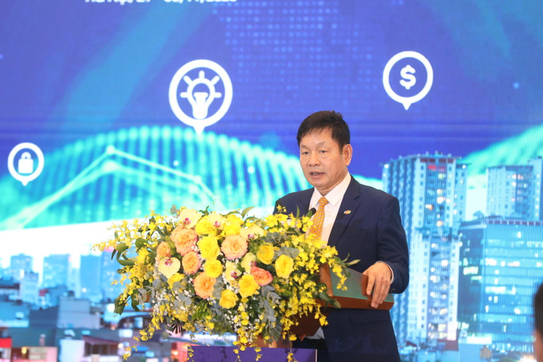 Ông Trương Gia Bình, Chủ tịch Hội đồng Sáng lập VINASA phát biểu.