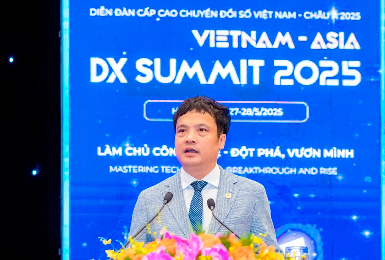 Ông Nguyễn Văn Khoa, Chủ tịch VINASA, Tổng giám đốc Tập đoàn FPT phát biểu.